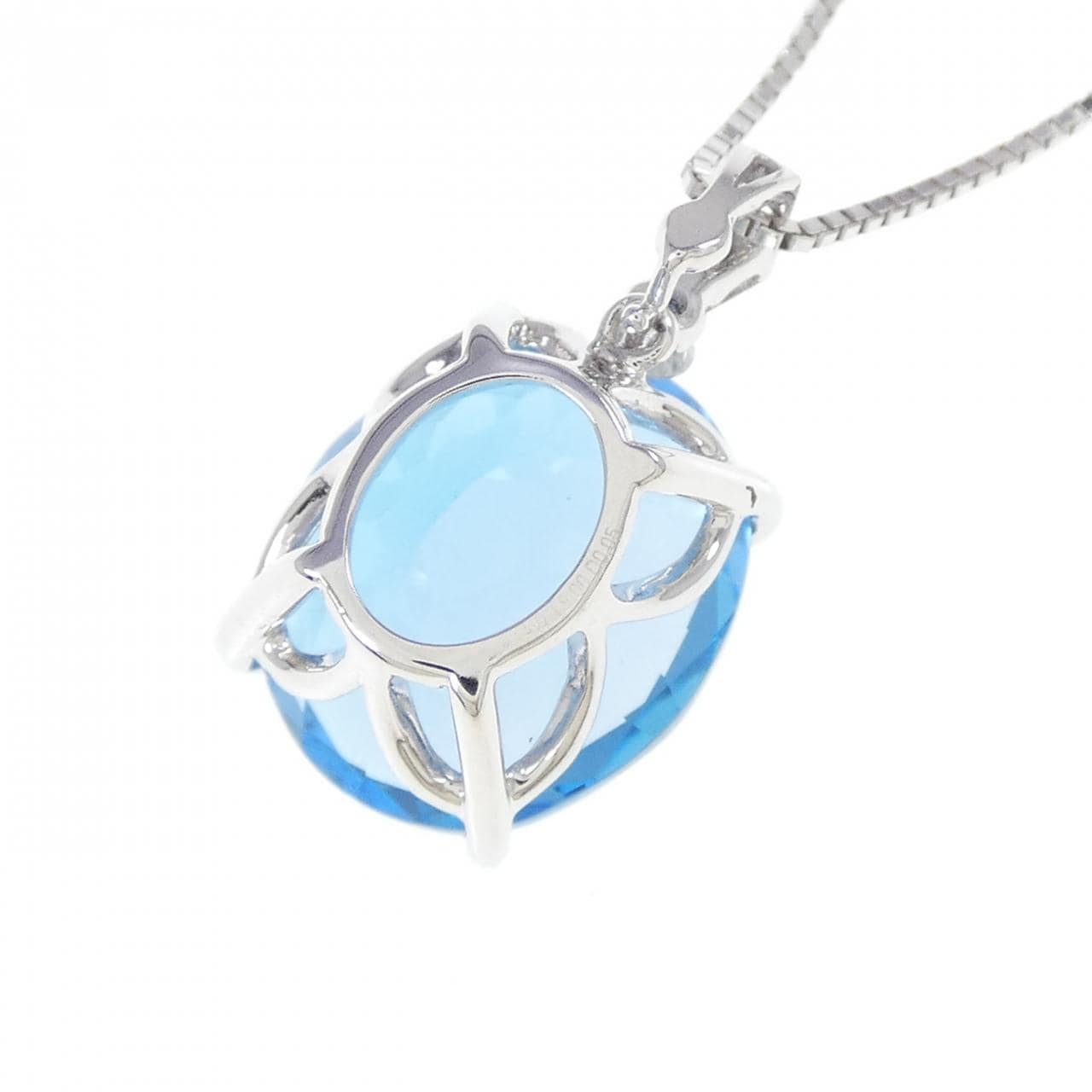 K18WG ブルートパーズ ネックレス 9.00CT