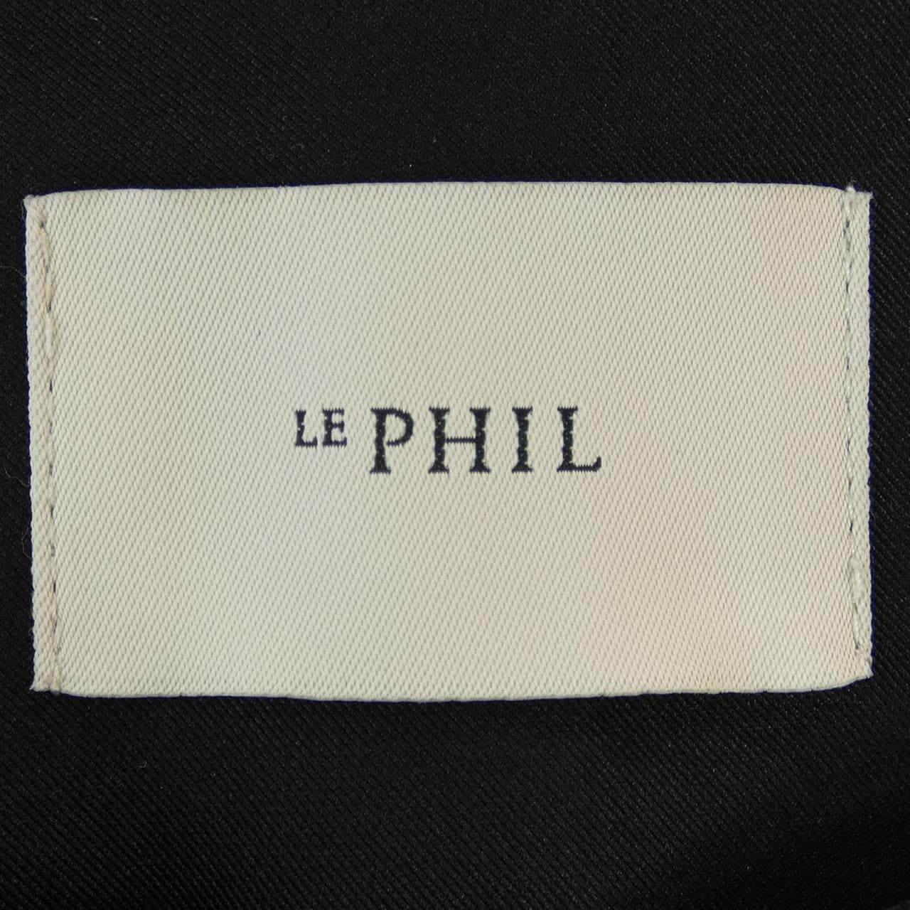 ルフィル LE PHIL ベスト