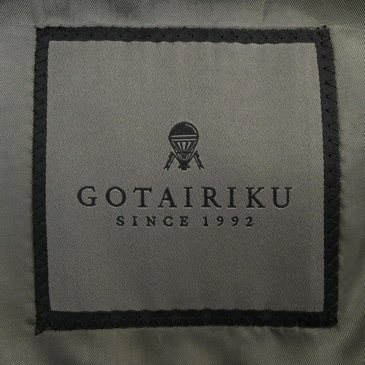 ゴタイリク GOTAIRIKU SR GO CW 0517 スーツ