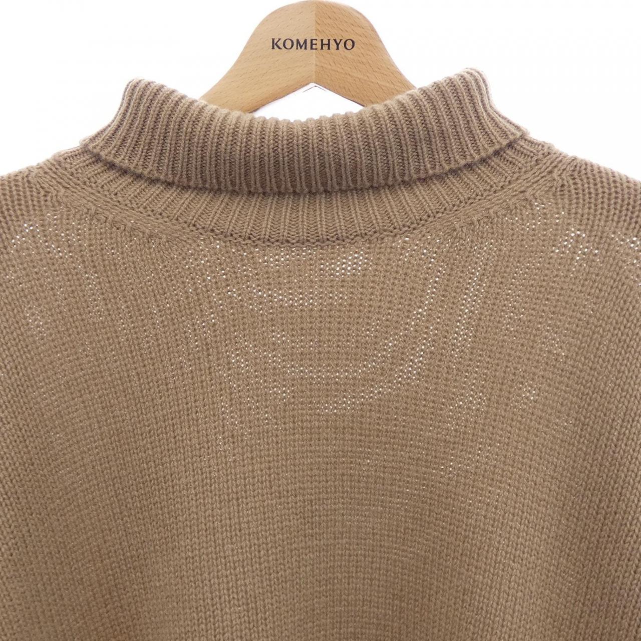ヴァレンティノ VALENTINO ニット