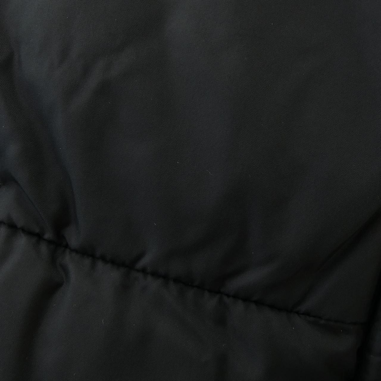 モンクレール MONCLER ダウンジャケット