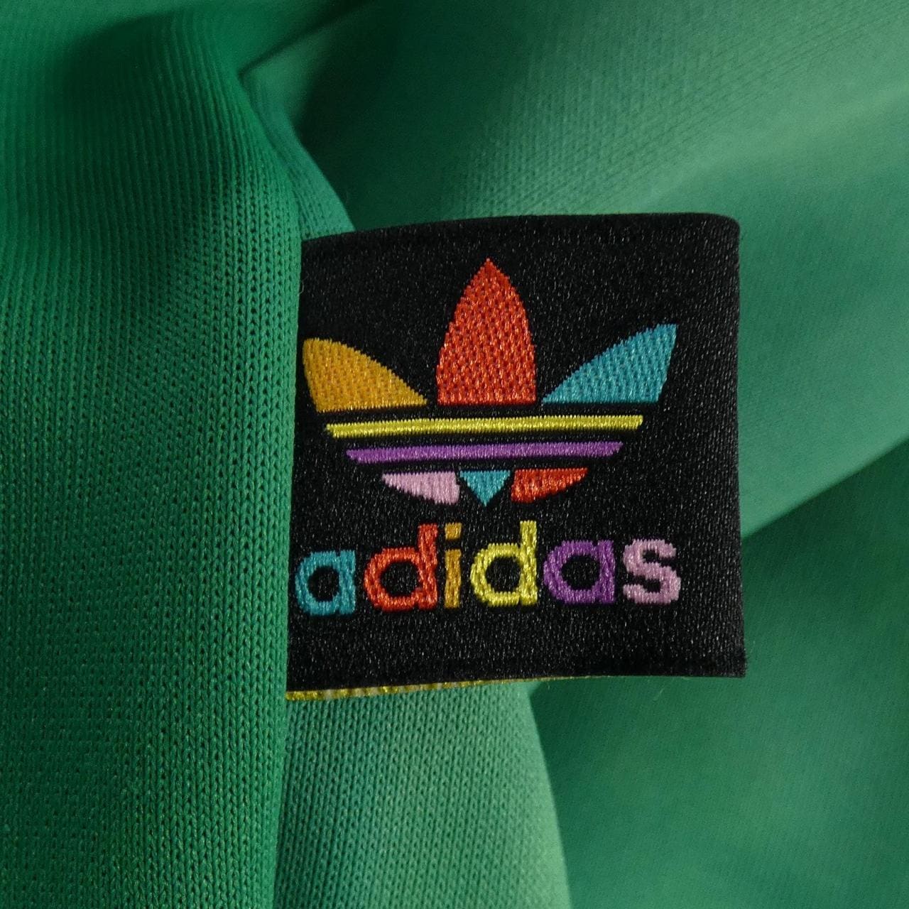 アディダス ADIDAS CW9104 ジャケット