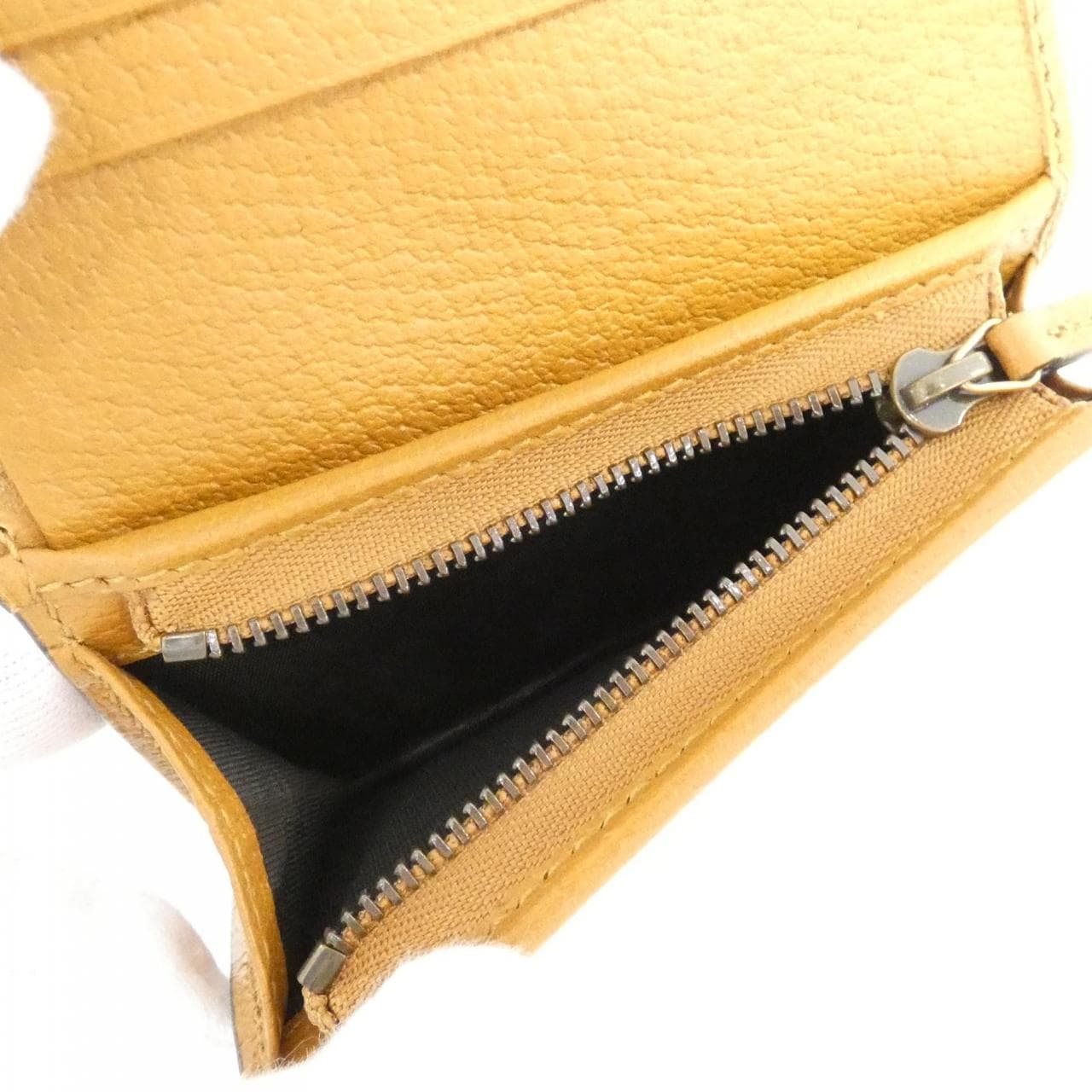 グッチ 602534 HWUBM 財布