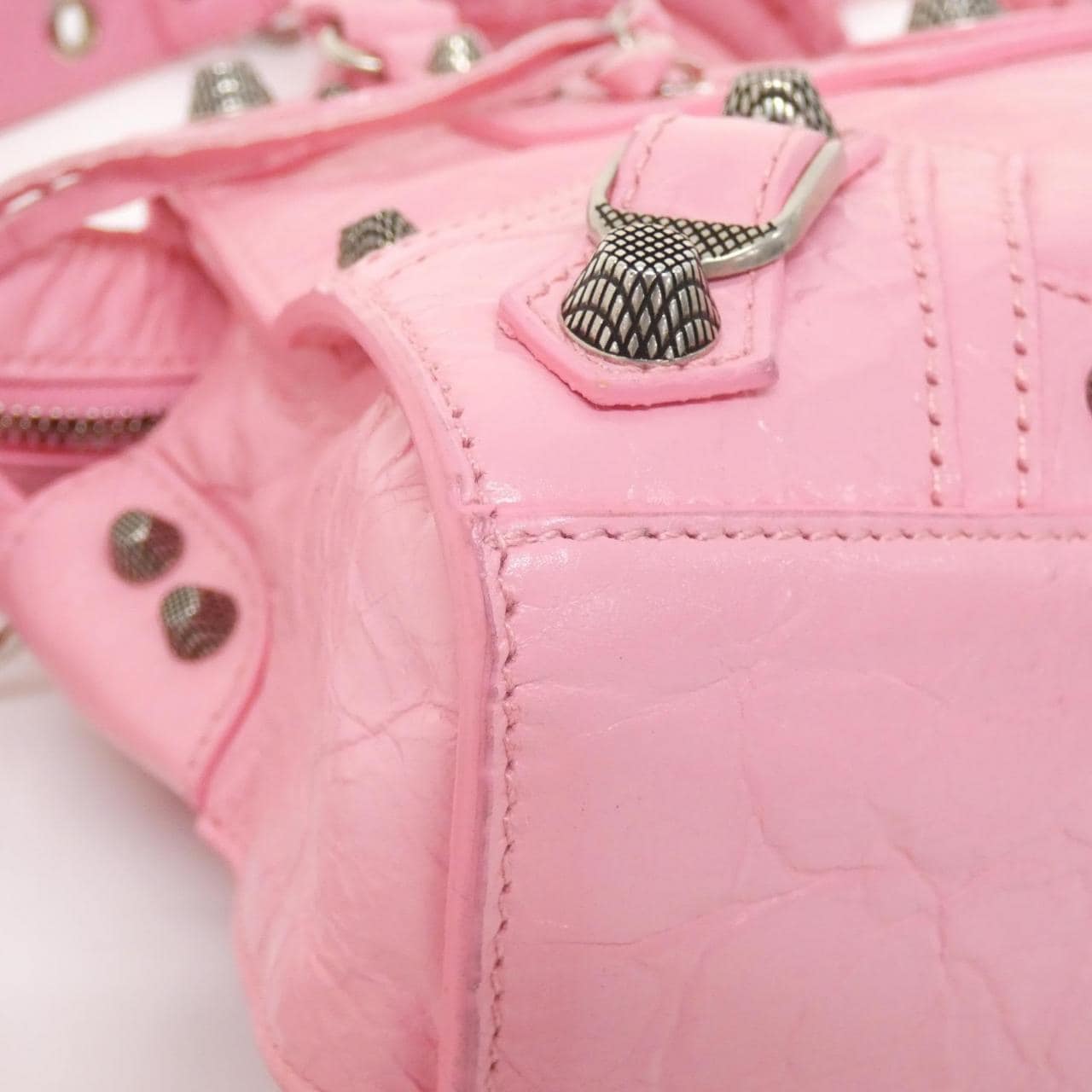 【関税込み】BALENCIAGA ネオ カゴール XS メタルピンクバッグ 関税込み】BALENCIAGA ネオ カゴール XS メタルピンクバッグ