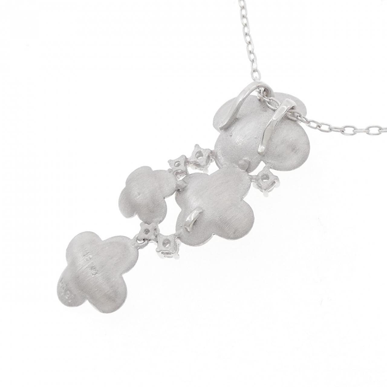 K18WG フラワー ダイヤモンド ネックレス 0.21CT
