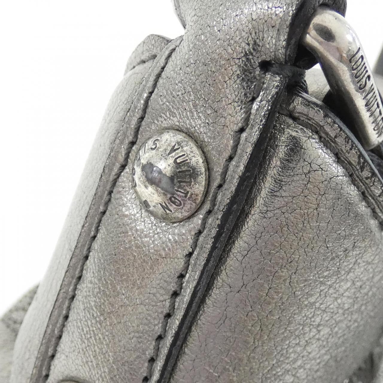 ルイヴィトン マヒナ XS M95718 ショルダーバッグ