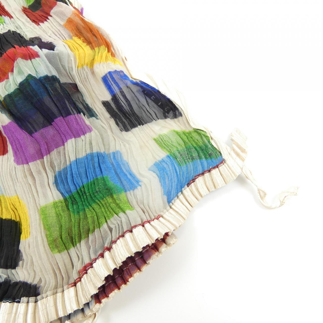 イッセイミヤケ ISSEY MIYAKE STOLE