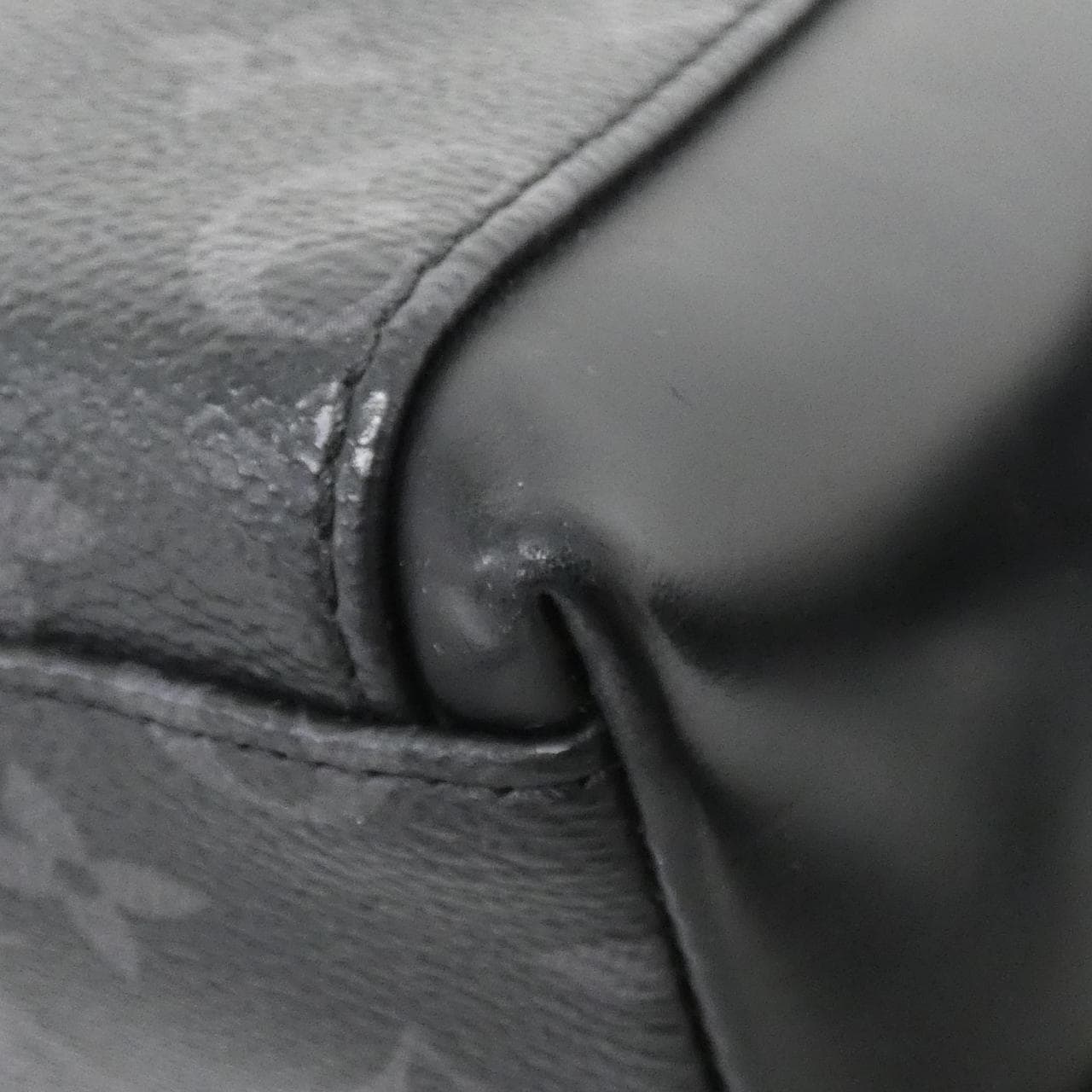 ルイヴィトン モノグラム エクリプス メッセンジャー ヴォワヤージュ PM M40511 ショルダーバッグ