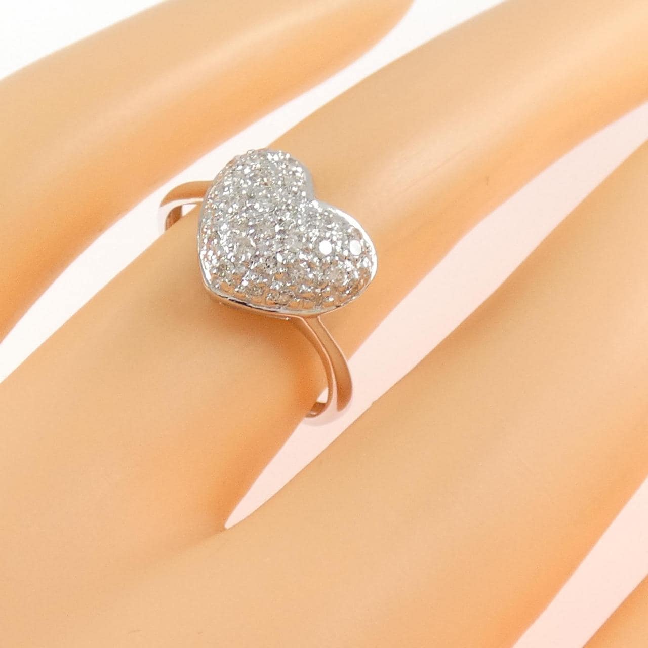 K18WG パヴェ ハート ダイヤモンド リング 0.33CT