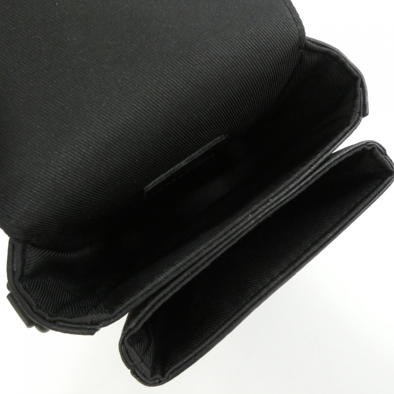 ルイヴィトン モノグラム マカサー Sロック ヴェルティカル ウエアラブル ウォレット M81522 ショルダーバッグ