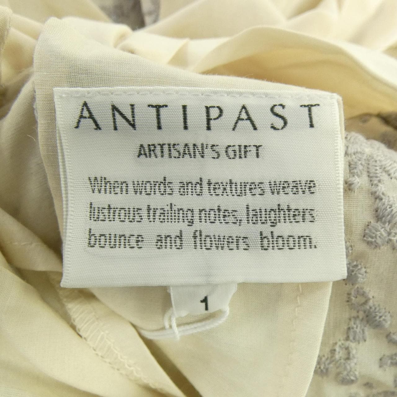 アンティパスト ANTIPAST トップス