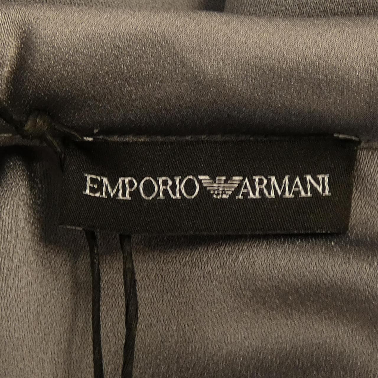 エンポリオアルマーニ EMPORIO ARMANI トップス