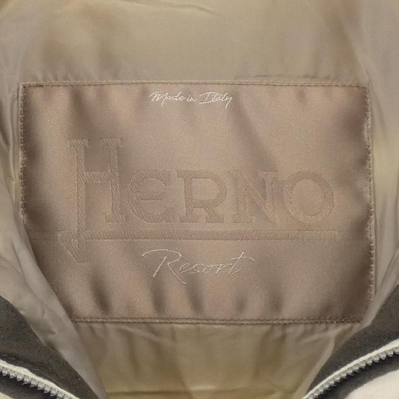 ヘルノ Herno ダウンジャケット