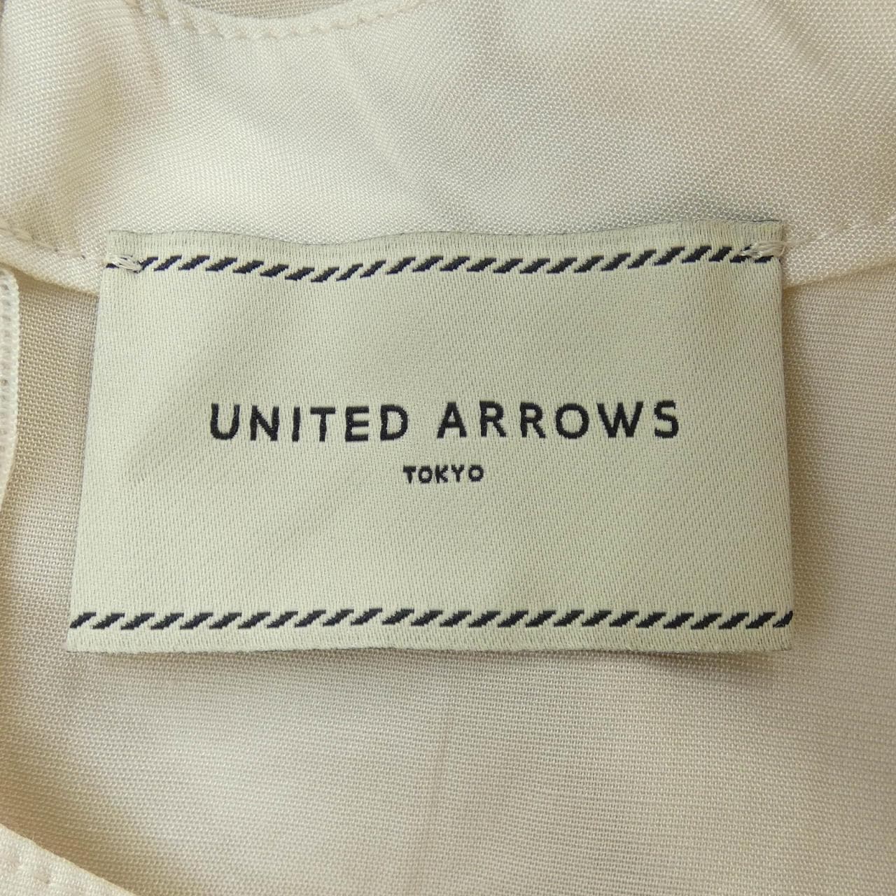 ユナイテッドアローズ UNITED ARROWS トップス