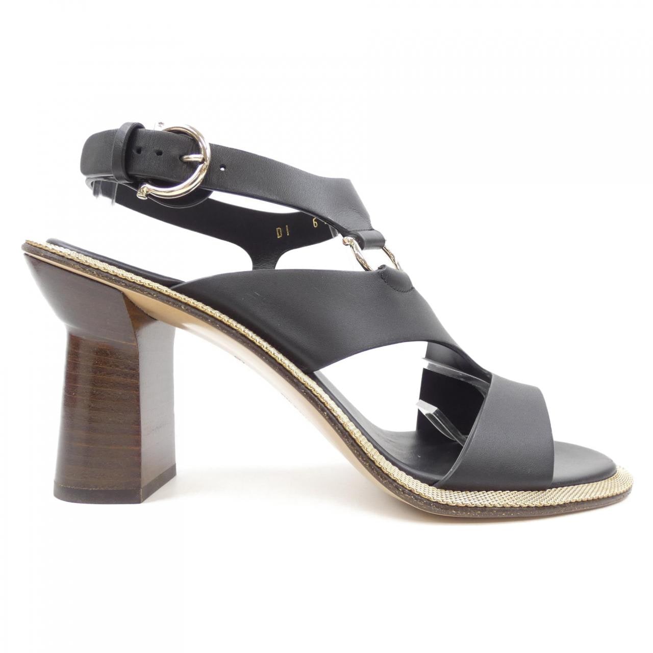 サルヴァトーレフェラガモ SALVATORE FERRAGAMO サンダル