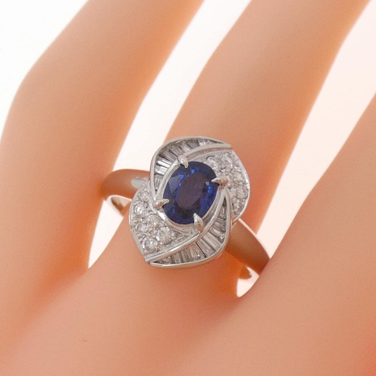 PT900 サファイヤ リング 0.86CT