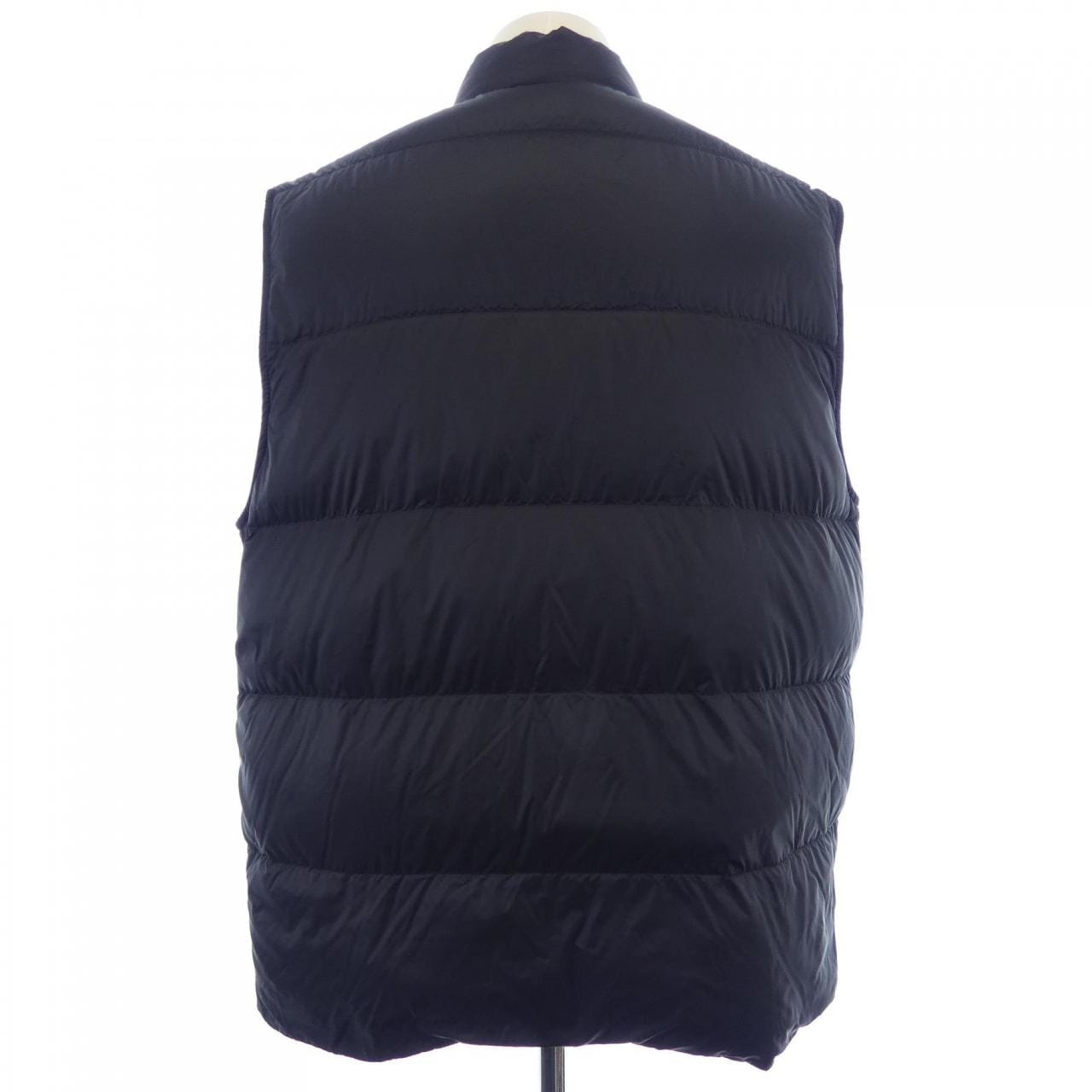 【新品】モンクレール MONCLER TUQUEROUYE ダウンベスト