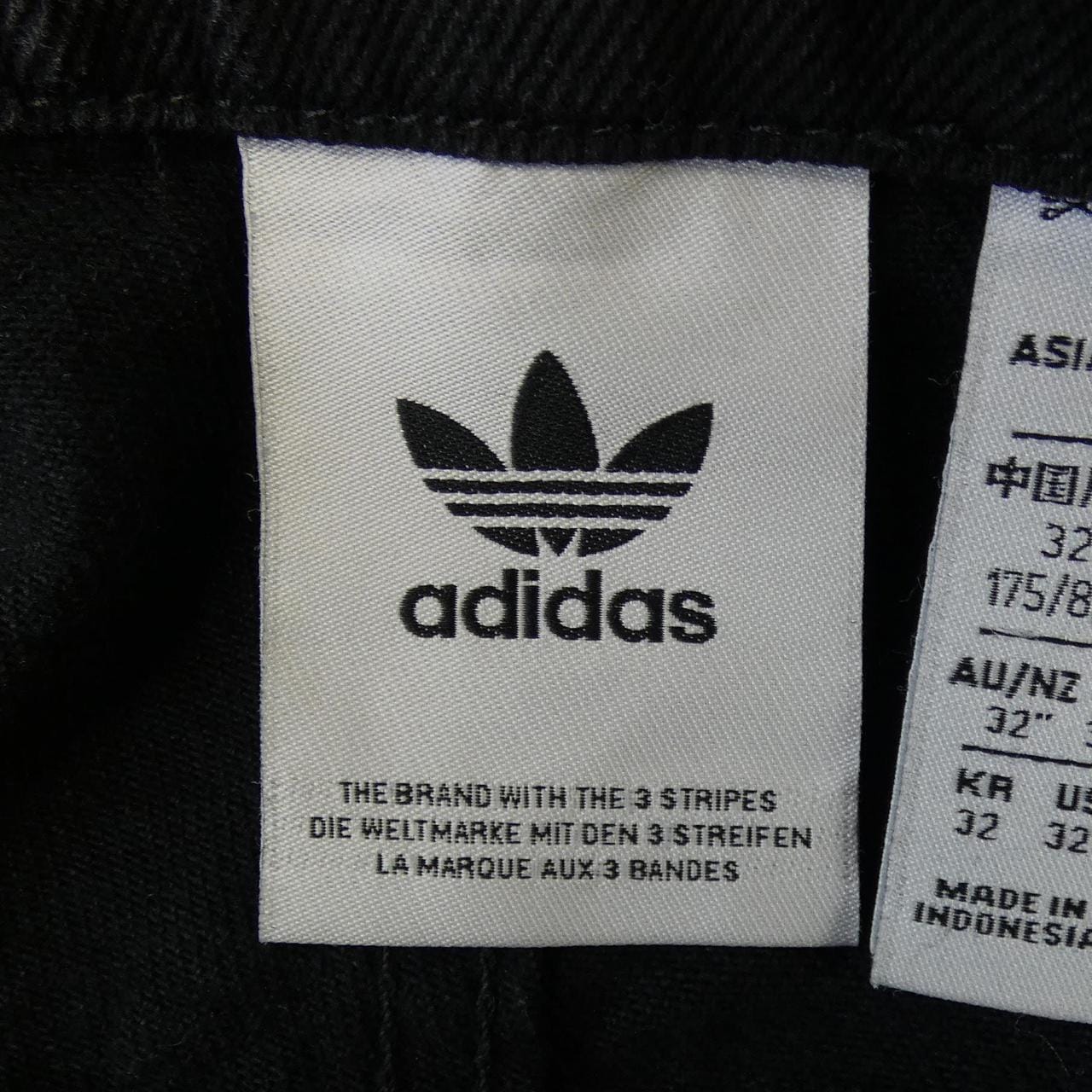 アディダス ADIDAS ショートパンツ