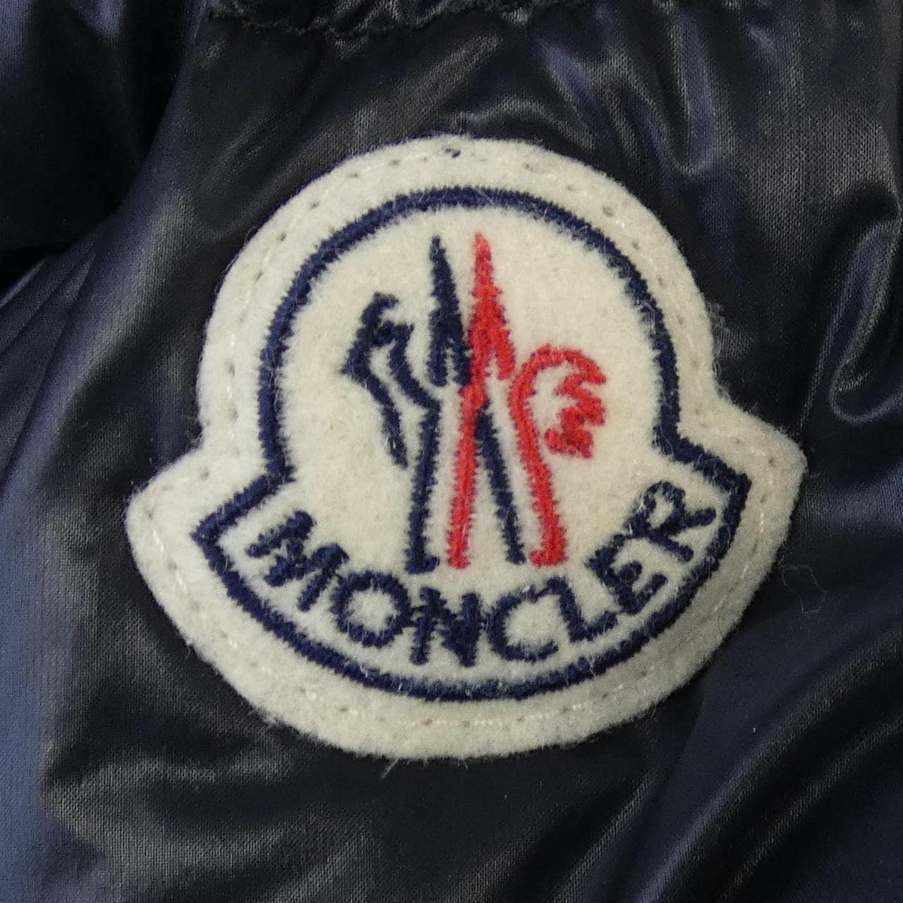 モンクレール MONCLER SERINDE ダウンジャケット