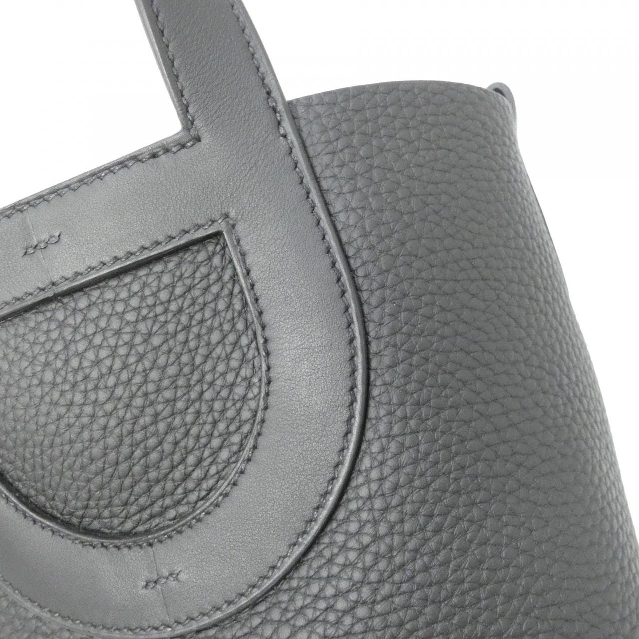 エルメス イン ザ ループ 18cm 084274CC バッグ