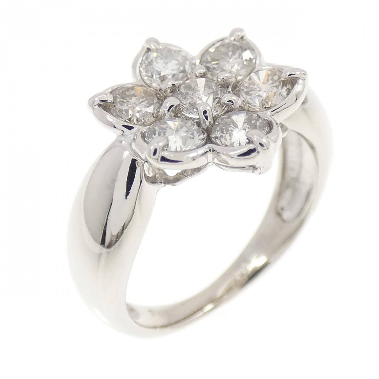 PT900 Flower Diamond Ring 1.07CT