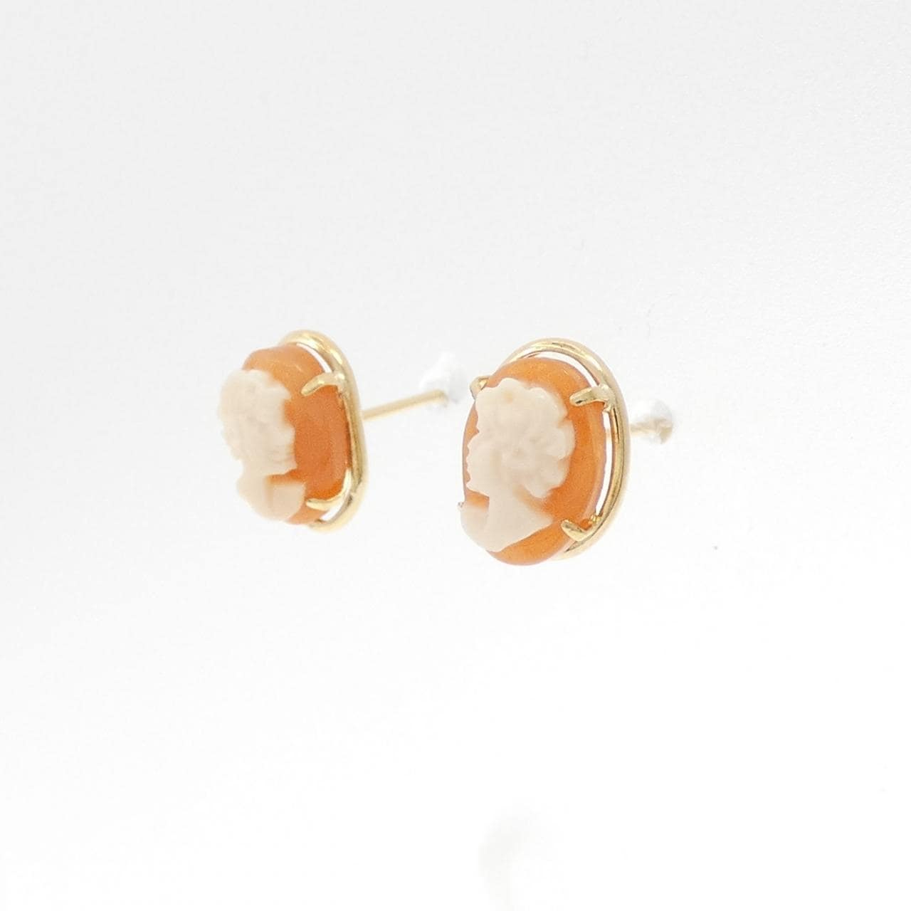K18YG シェルカメオ ピアス