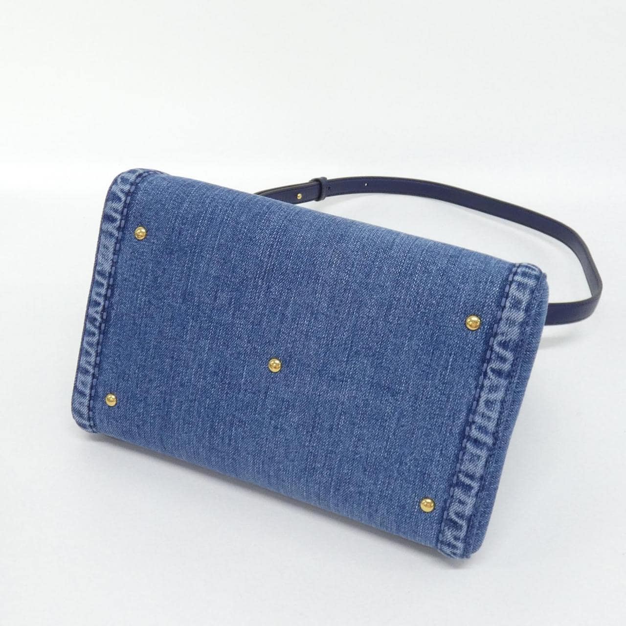 ヴァレンティノガラヴァーニ 6W2B0R21XEY バッグ