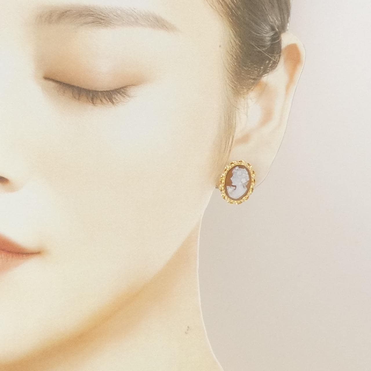 K18YG シェルカメオ ピアス