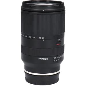 Ｅ２８－２００ｍｍ　Ｆ２．８－５．６ＤｉＩＩＩ　Ａ０７１