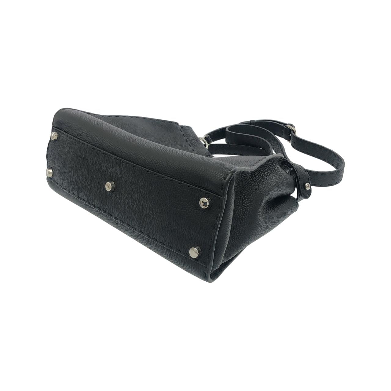 フェンディ SELLERIA ピーカブー 8BN290 Q0J バッグ