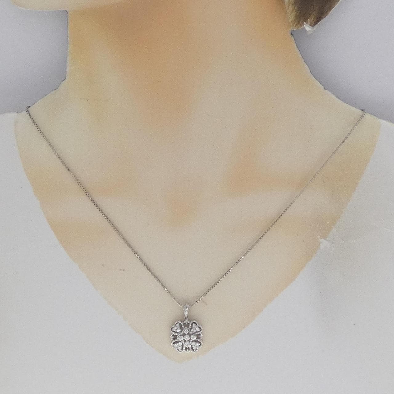 PT フラワー ダイヤモンド ネックレス 0.40CT