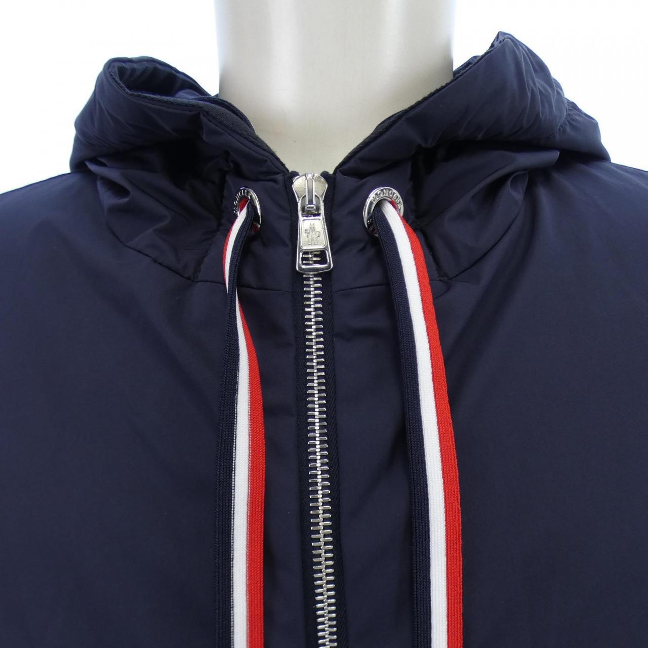 モンクレール MONCLER ダウンジャケット