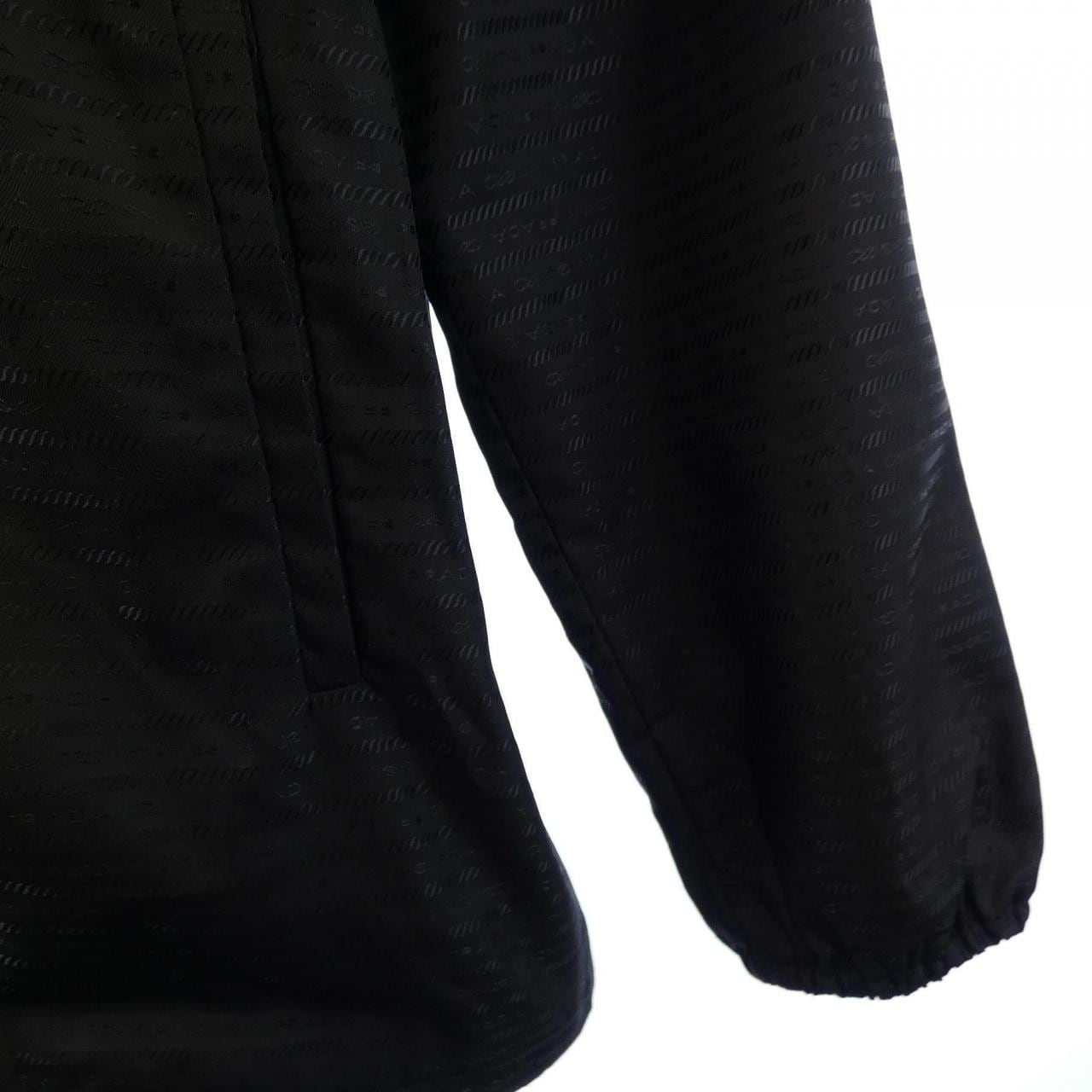 プラダ PRADA トライアングルロゴ RE-NYLON SGC057 S221 11FC ブルゾン