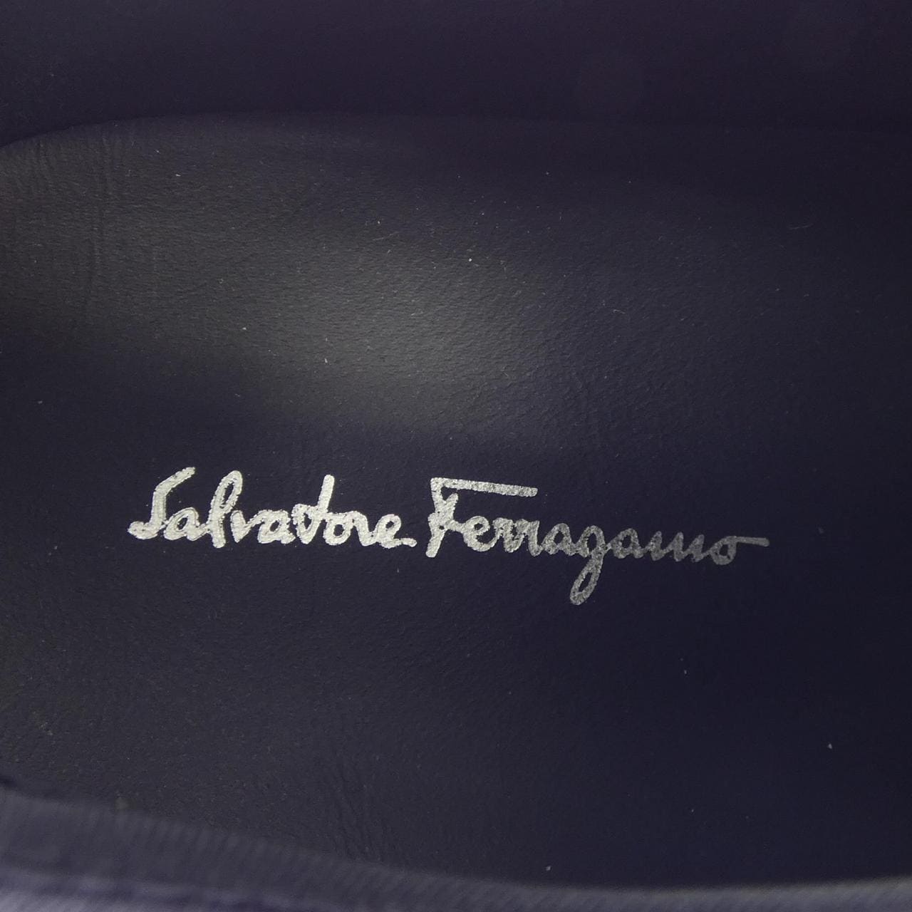 サルヴァトーレフェラガモ SALVATORE FERRAGAMO NZ 05027 スニーカー
