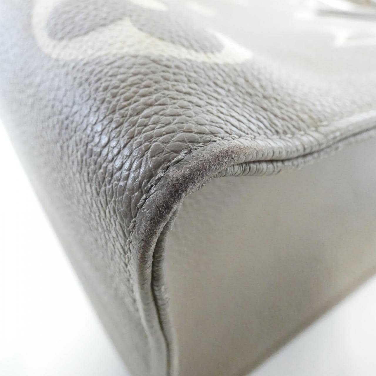 ルイヴィトン バイカラー モノグラム アンプラント オンザゴー MM M45494 バッグ