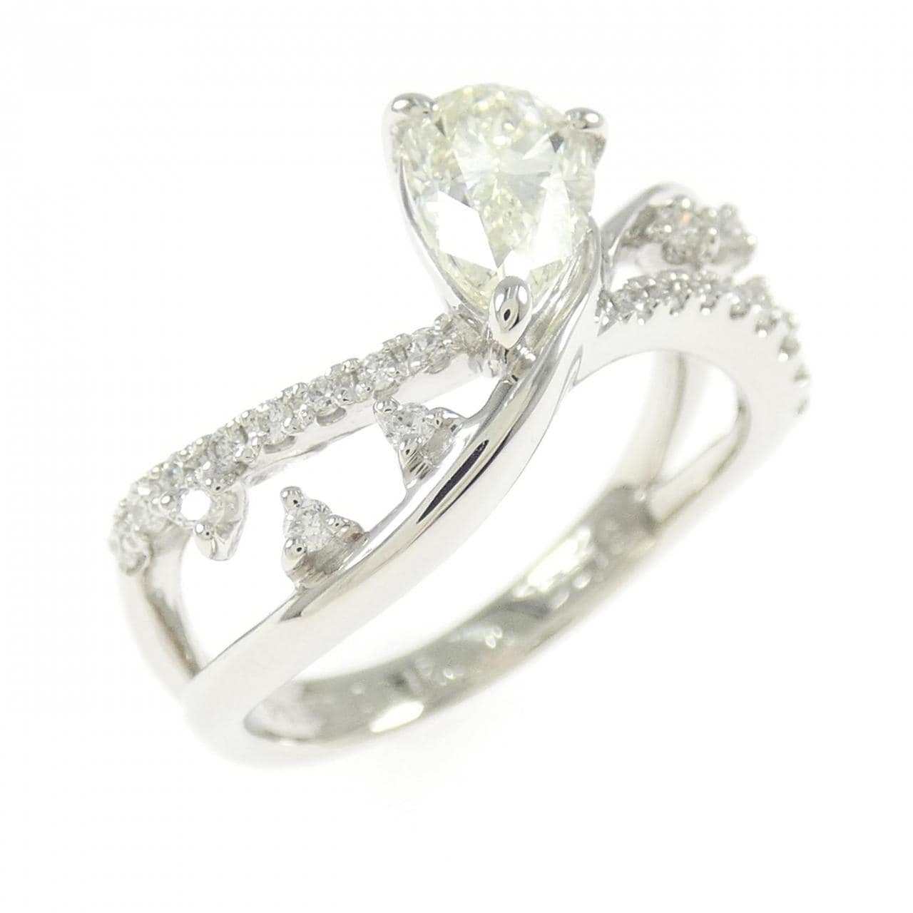 PT900 Diamond Ring 0.816CT