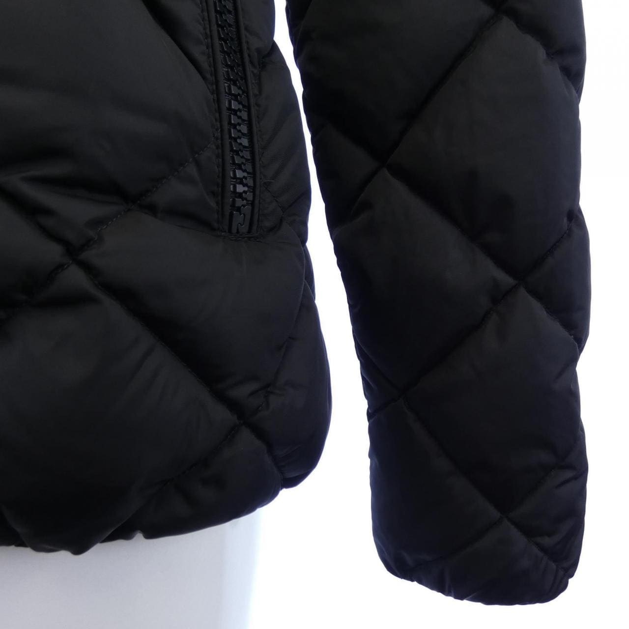 モンクレール MONCLER BOURG ダウンジャケット