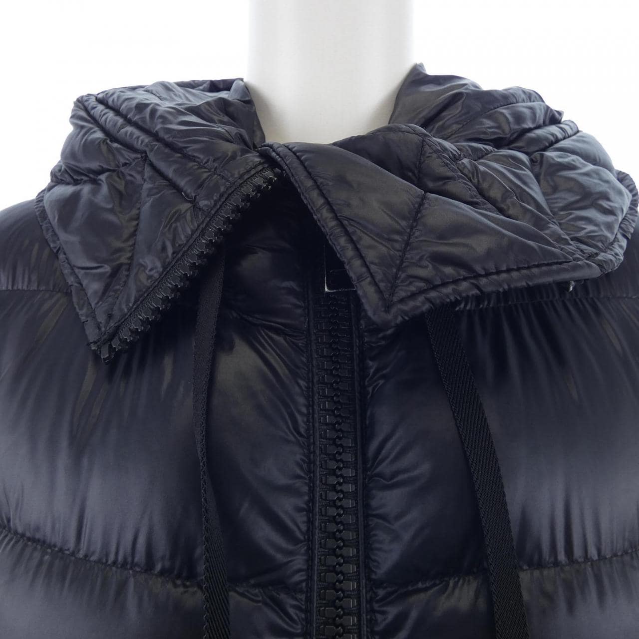 モンクレール MONCLER ダウンコート