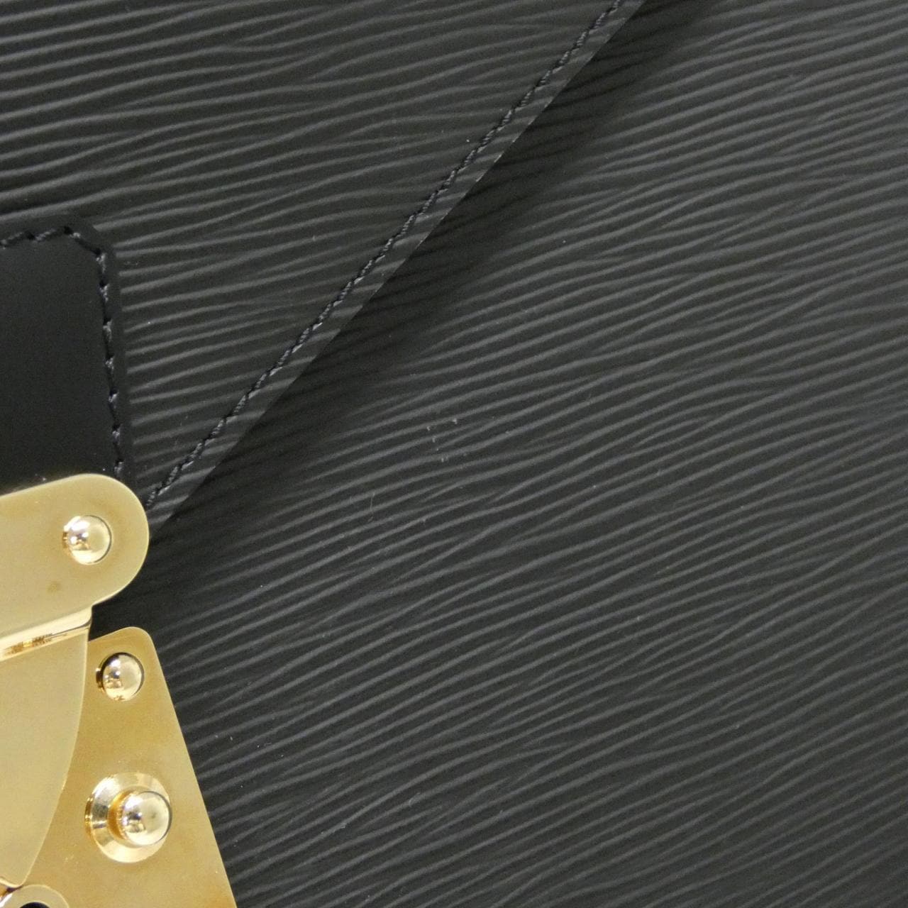 ルイヴィトン エピ コンセイエ M54422 バッグ