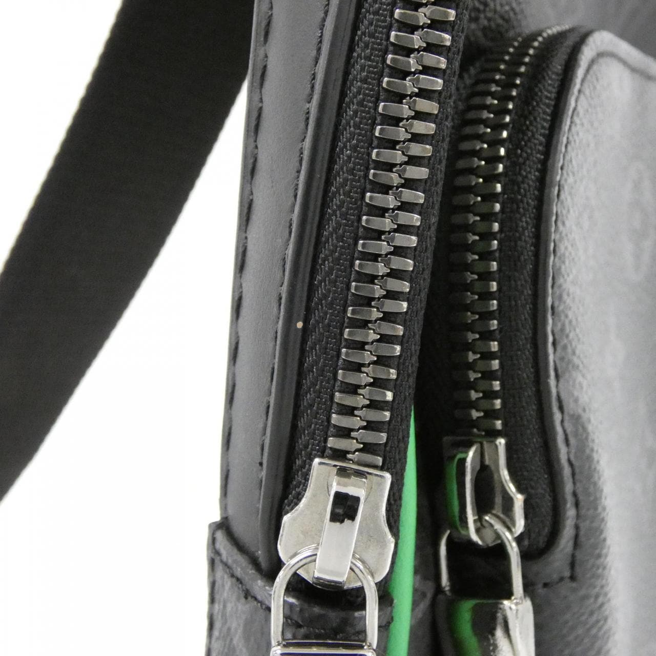 ルイヴィトン モノグラム エクリプス アヴェニュー スリングバッグ M25891 バッグ