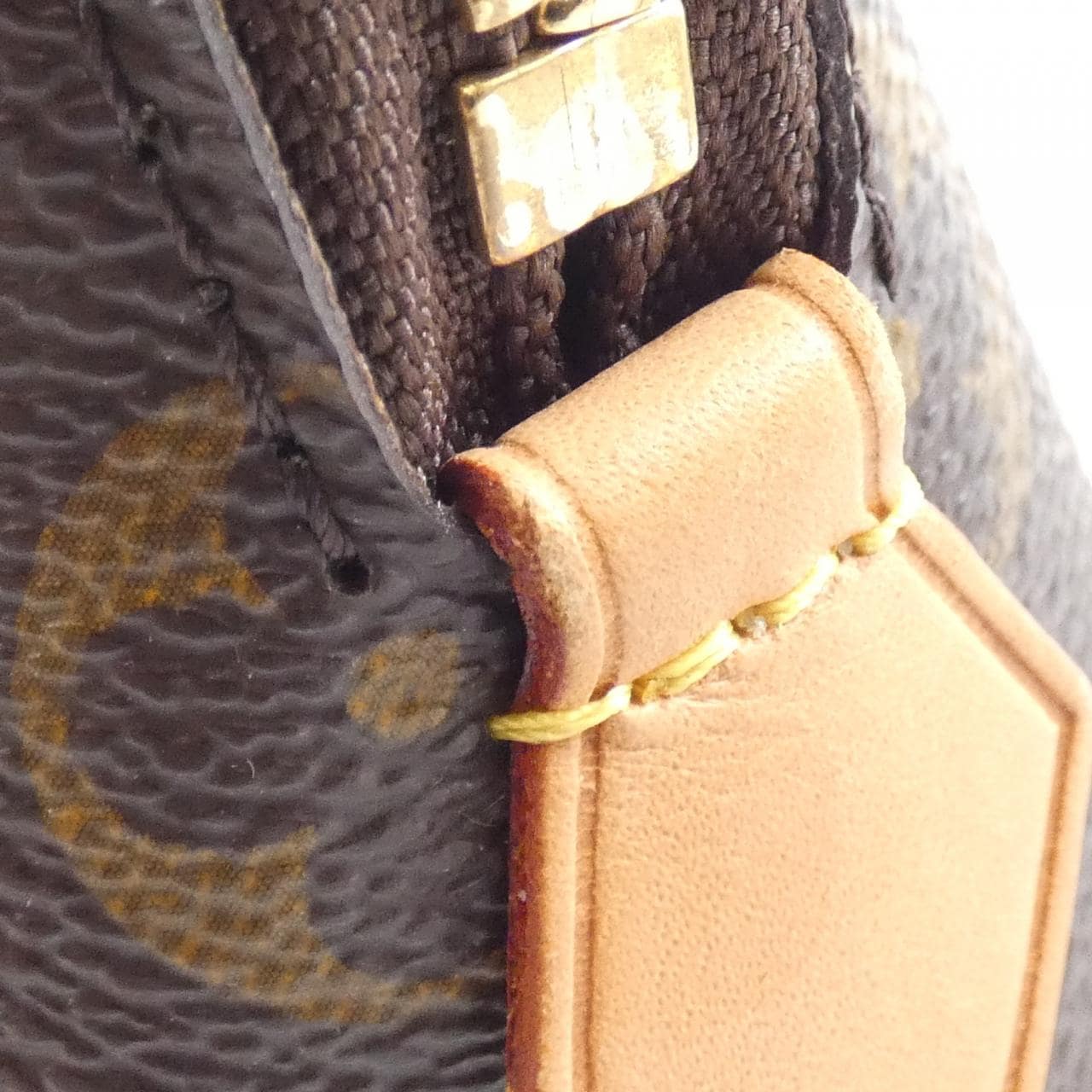 LOUIS VUITTON Monogram Pochette Cosmetic MM M47353 Pouch