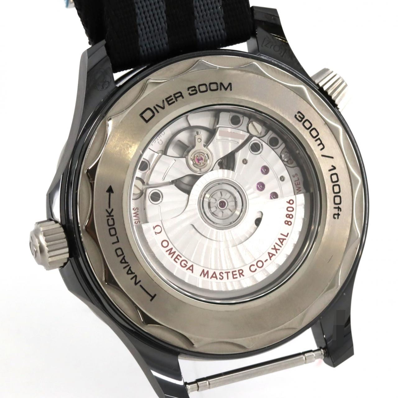 オメガ シーマスターダイバ-300M 210.92.44.20.01.002 セラミック 自動巻