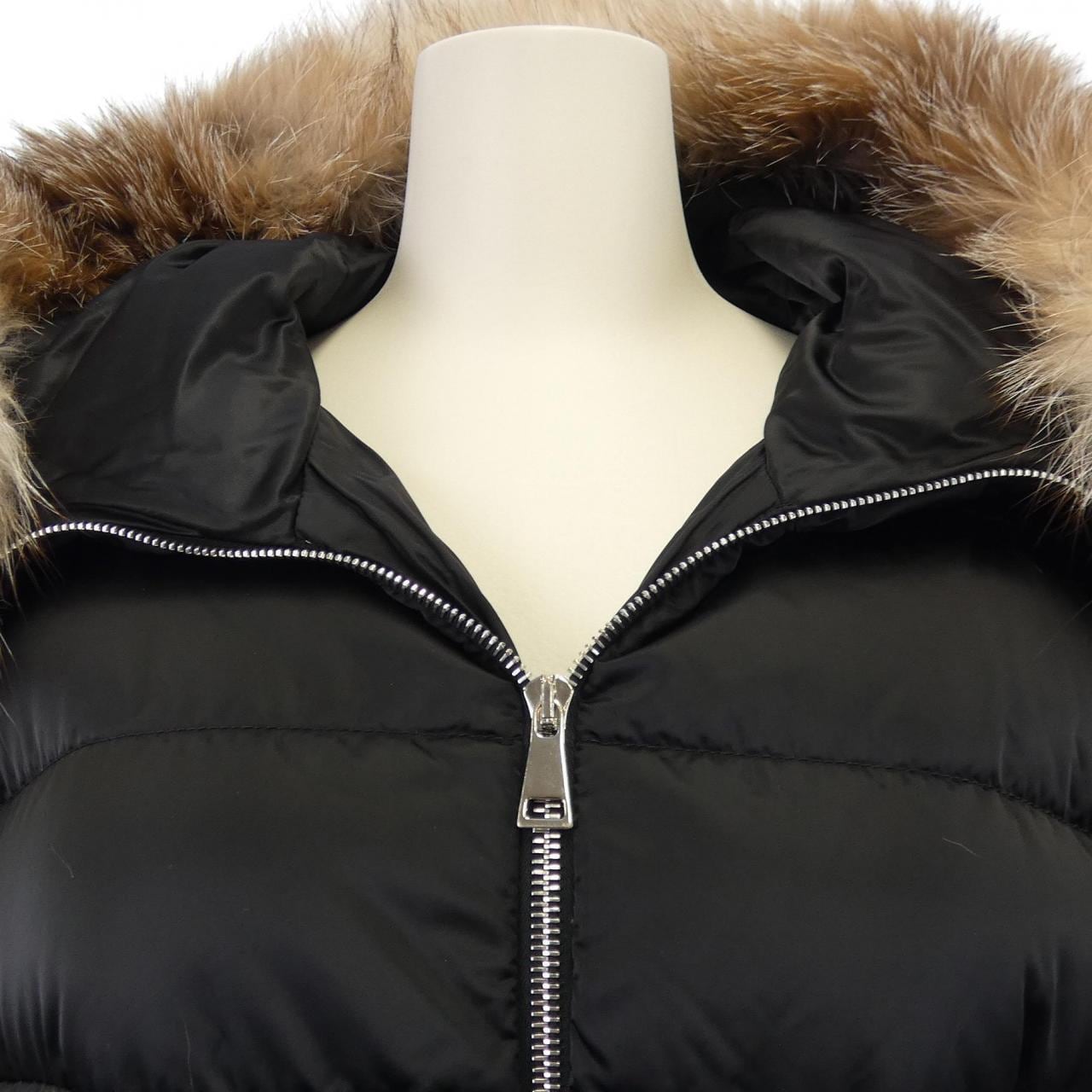 モンクレール MONCLER LEERSIE ダウンコート