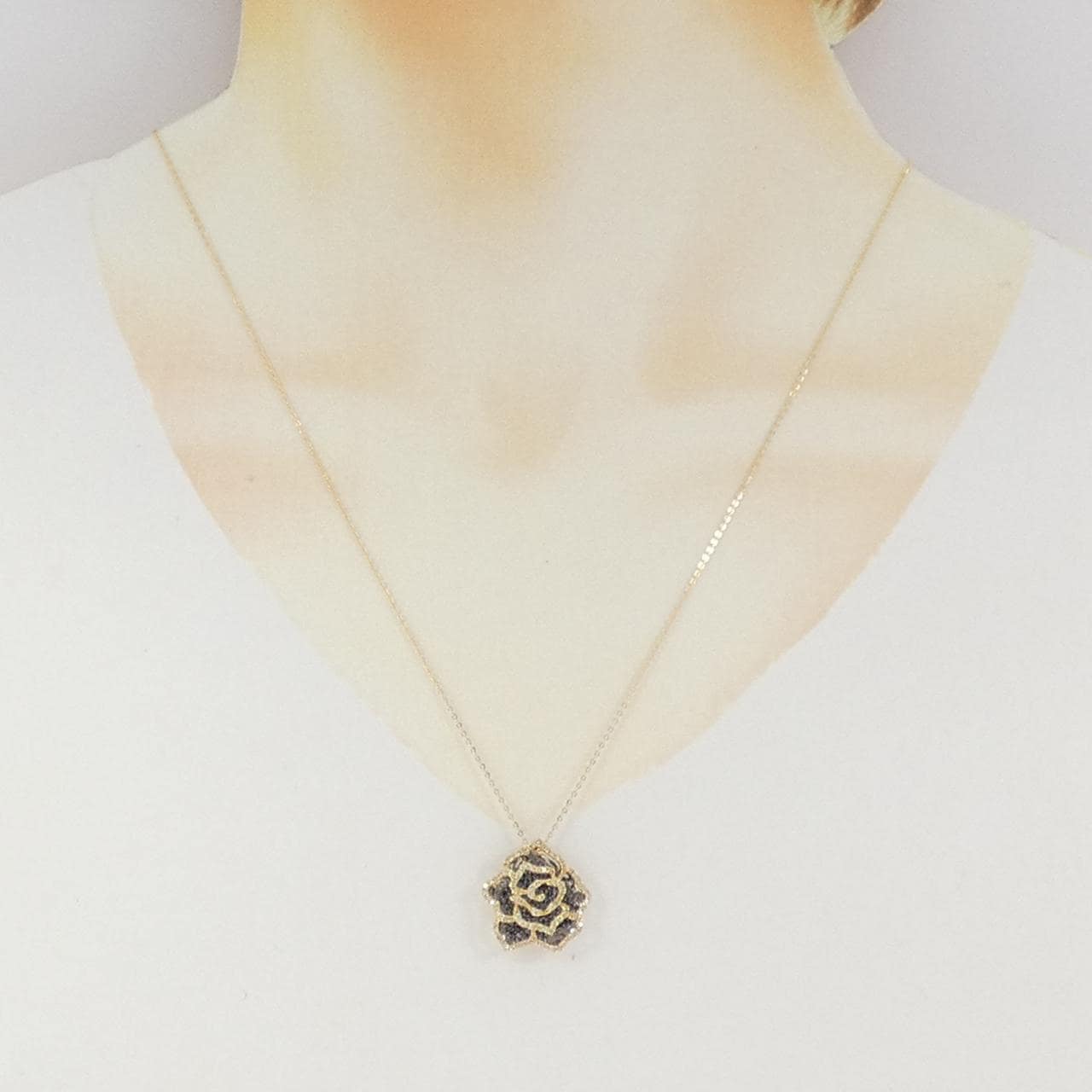 K18YG/K18BG ローズ ダイヤモンド ネックレス 1.00CT