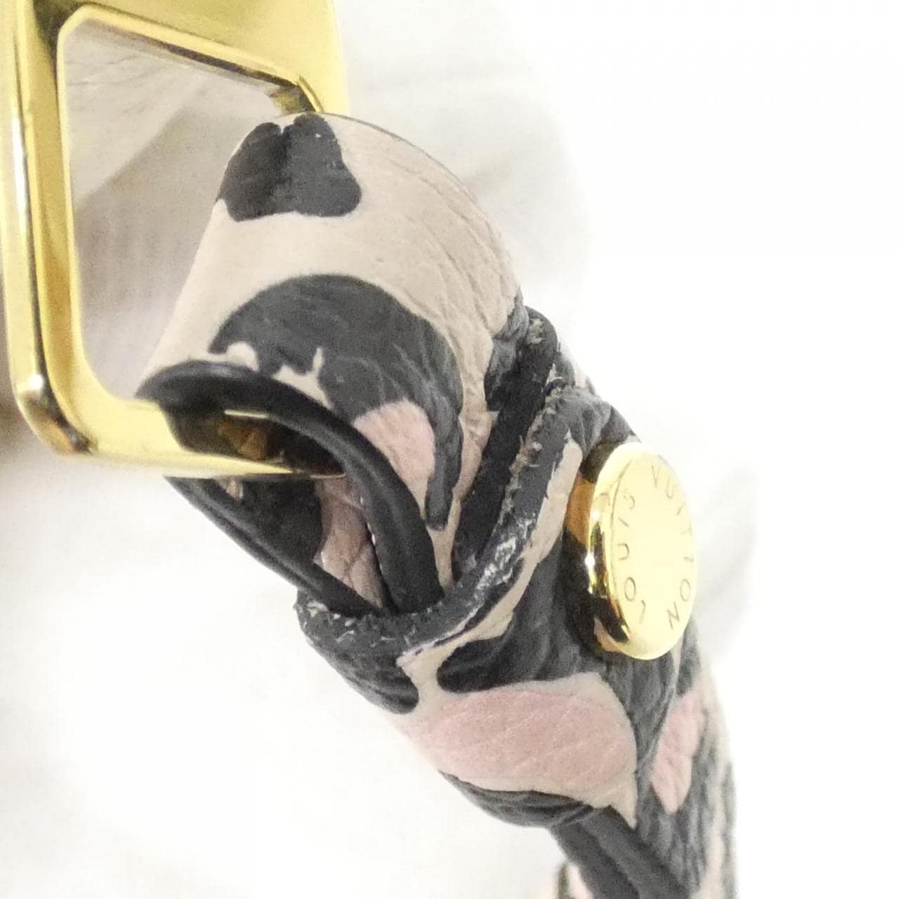 LOUIS VUITTON Monogram Empreinte (Wild at Zippy Wallet M80685)