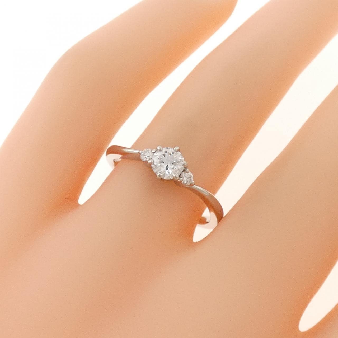 PT950 ダイヤモンド リング 0.313CT E VS2 3EXT H＆C