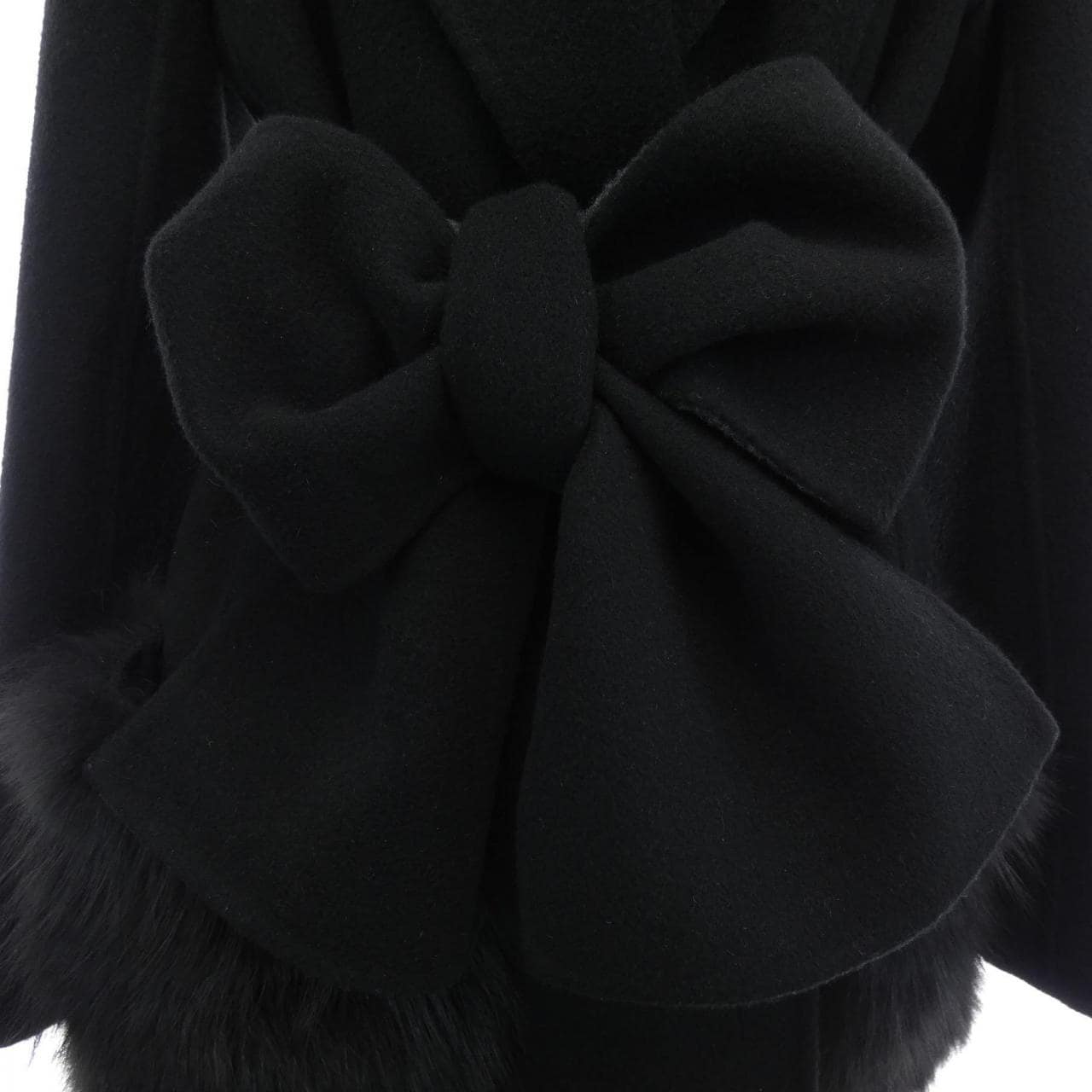 フェンディ FENDI FF8833 W18 コート