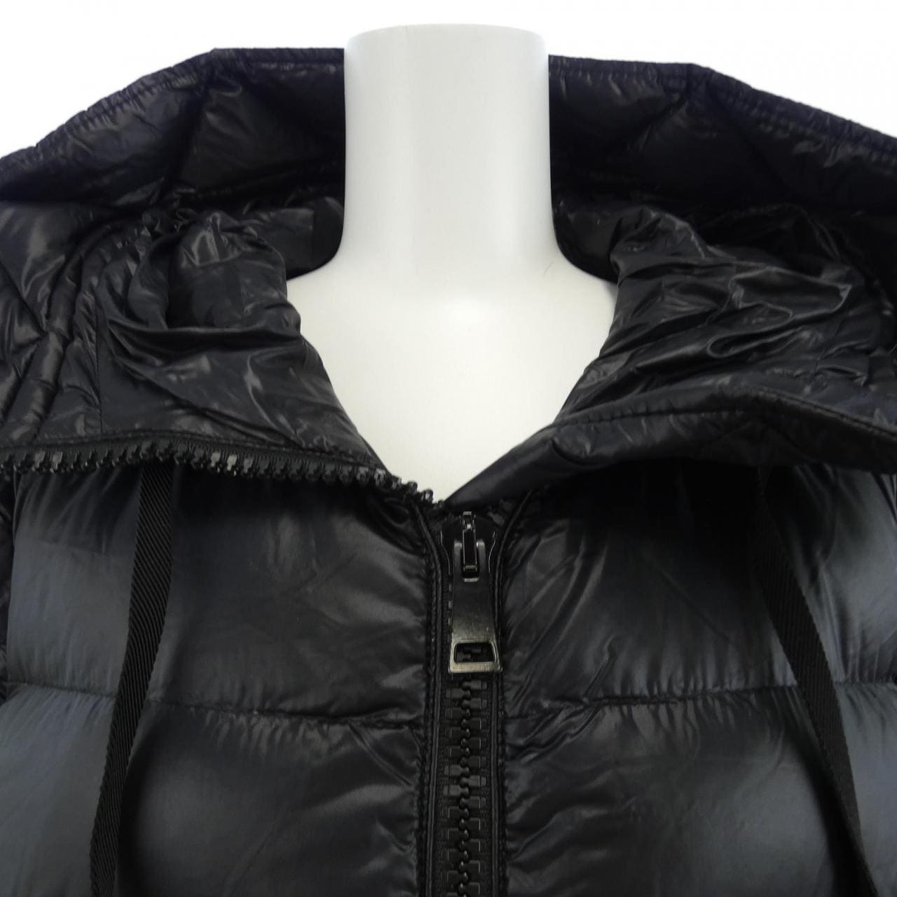 モンクレール MONCLER ダウンコート