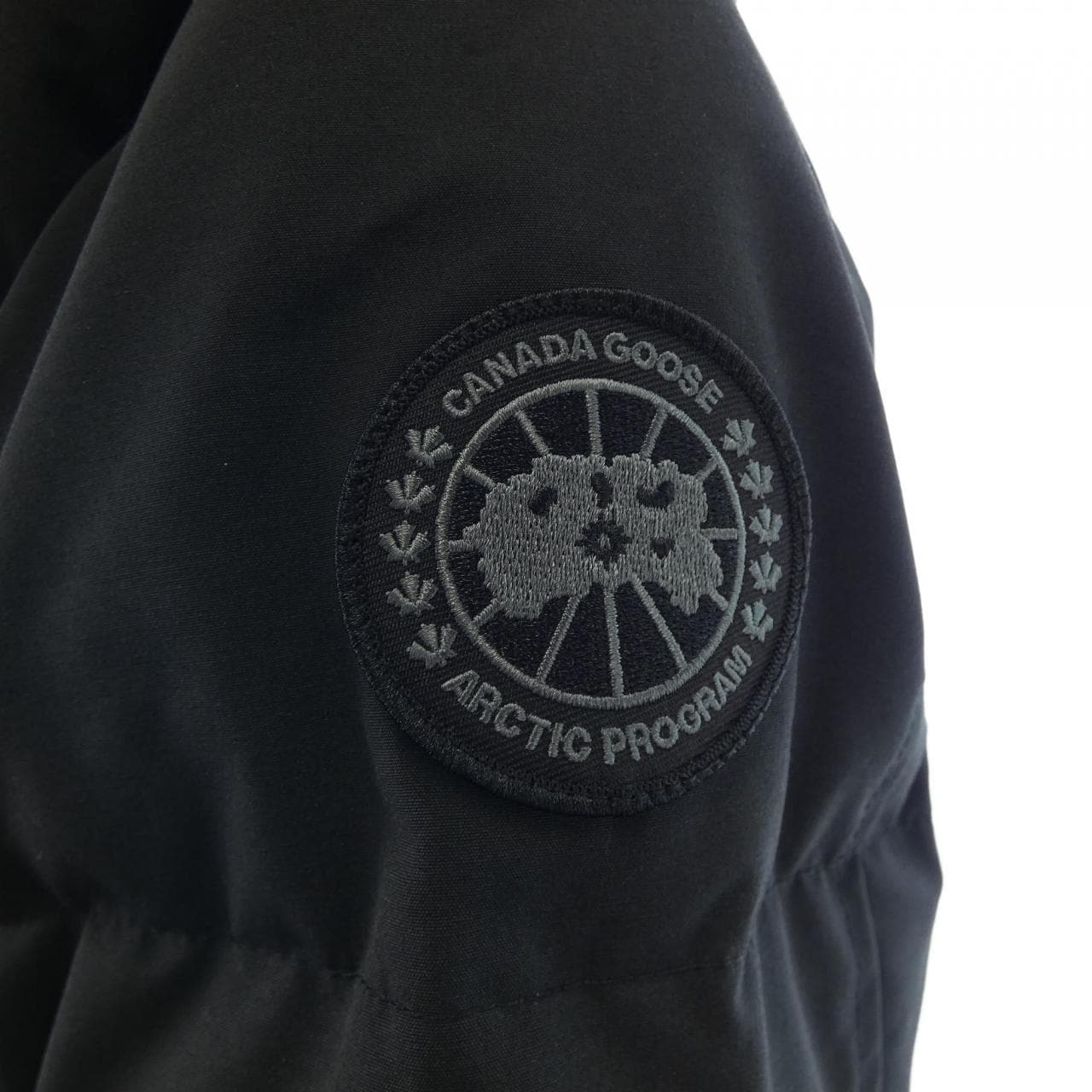 カナダグース CANADA GOOSE ダウンジャケット