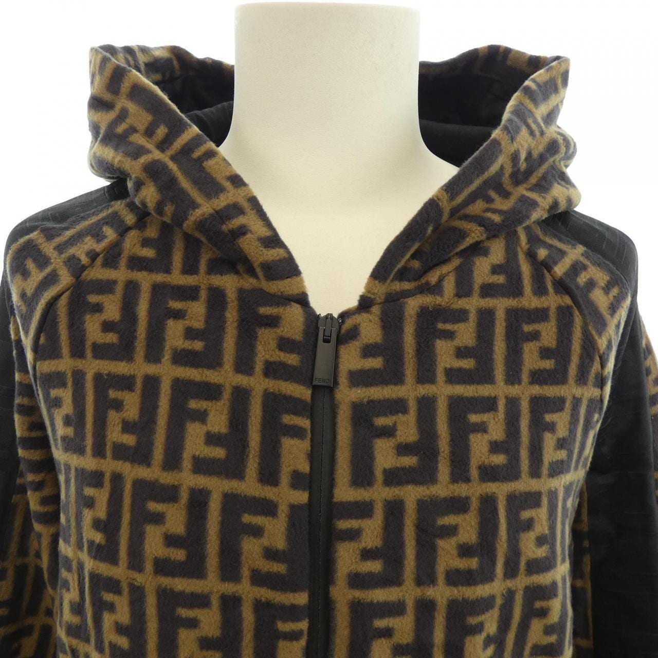 フェンディ FENDI FAF533 A68X パーカー